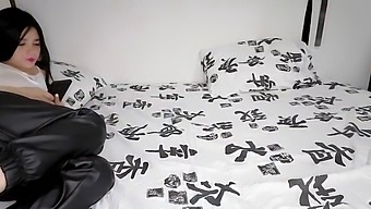 Teen Amateur Gets A Satisfying Rimjob While Avoiding Going Home
