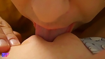 The Best Stepsister Gets Pleasure From Oral Sex